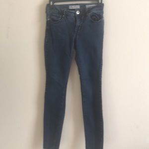 Bullhead Jegging Skinny Jeans